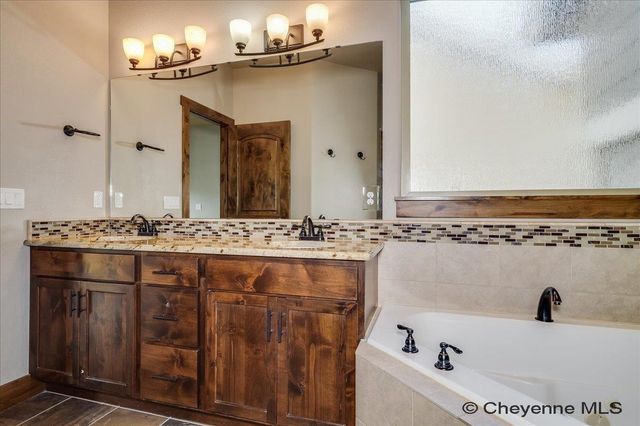 6519 HIGH SPRING ROAD, Cheyenne, WY 82001