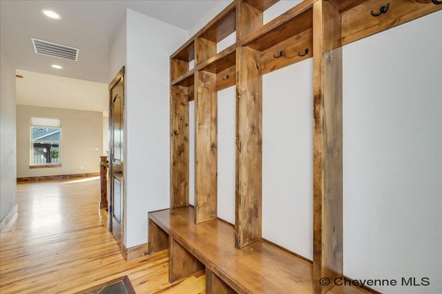 6519 HIGH SPRING ROAD, Cheyenne, WY 82001