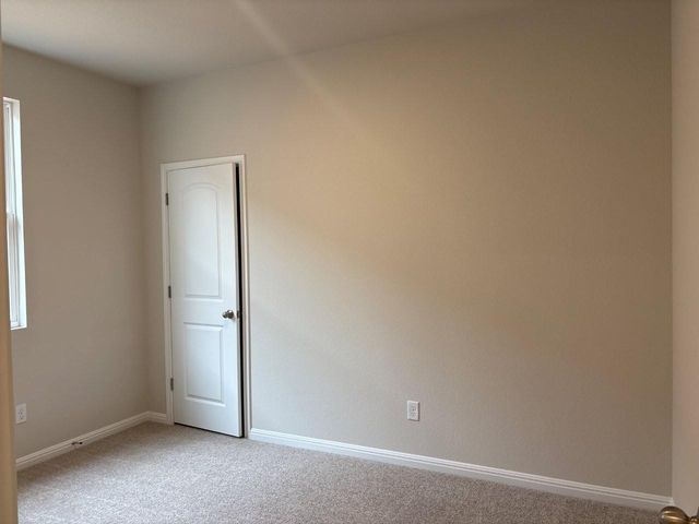 125 Knockout Rose DR, San Marcos, TX 78666