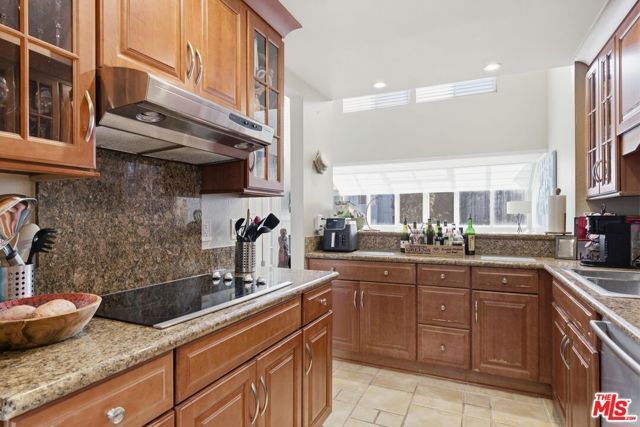 240 The 310, Redondo Beach, CA 90277