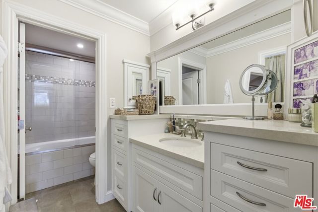 240 The 310, Redondo Beach, CA 90277