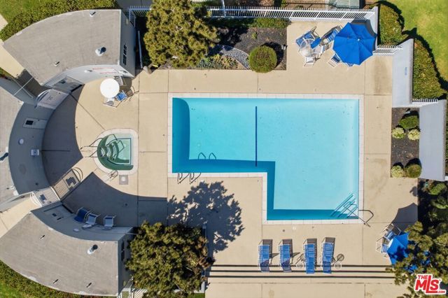 240 The 310, Redondo Beach, CA 90277