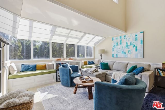 240 The 310, Redondo Beach, CA 90277