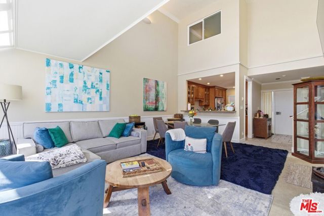 240 The 310, Redondo Beach, CA 90277