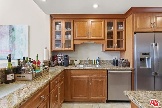 240 The 310, Redondo Beach, CA 90277