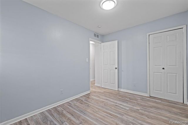 5627 Gertrude Street, Dearborn Heights, MI 48125