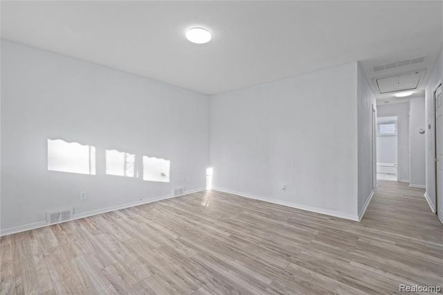 5627 Gertrude Street, Dearborn Heights, MI 48125