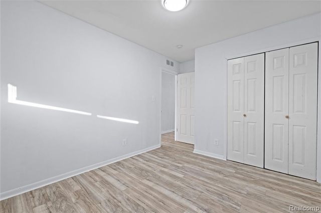 5627 Gertrude Street, Dearborn Heights, MI 48125