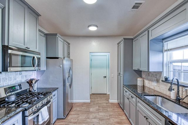 1001 NW 110 Street, Oklahoma City, OK 73127