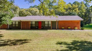 876 Sam Page Rd, Longview, TX 75605