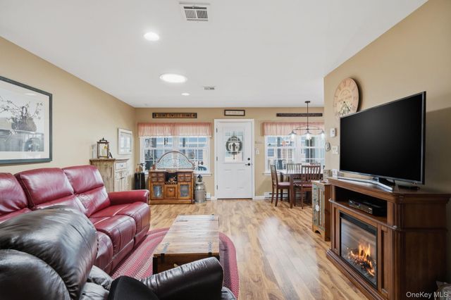 265 Newcastle Court B, Ridge, NY 11961