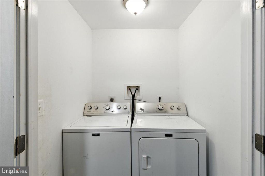 Image 13 of property listing at 12309 LIVINGSTON RD, Fort Washington, MD 20744