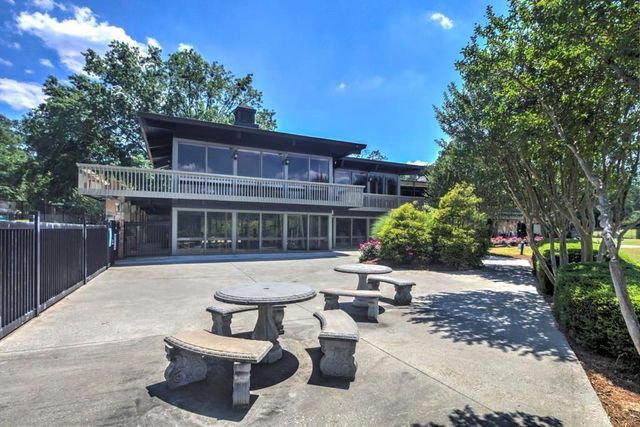 59 Monet Court NW, Atlanta, GA 30327