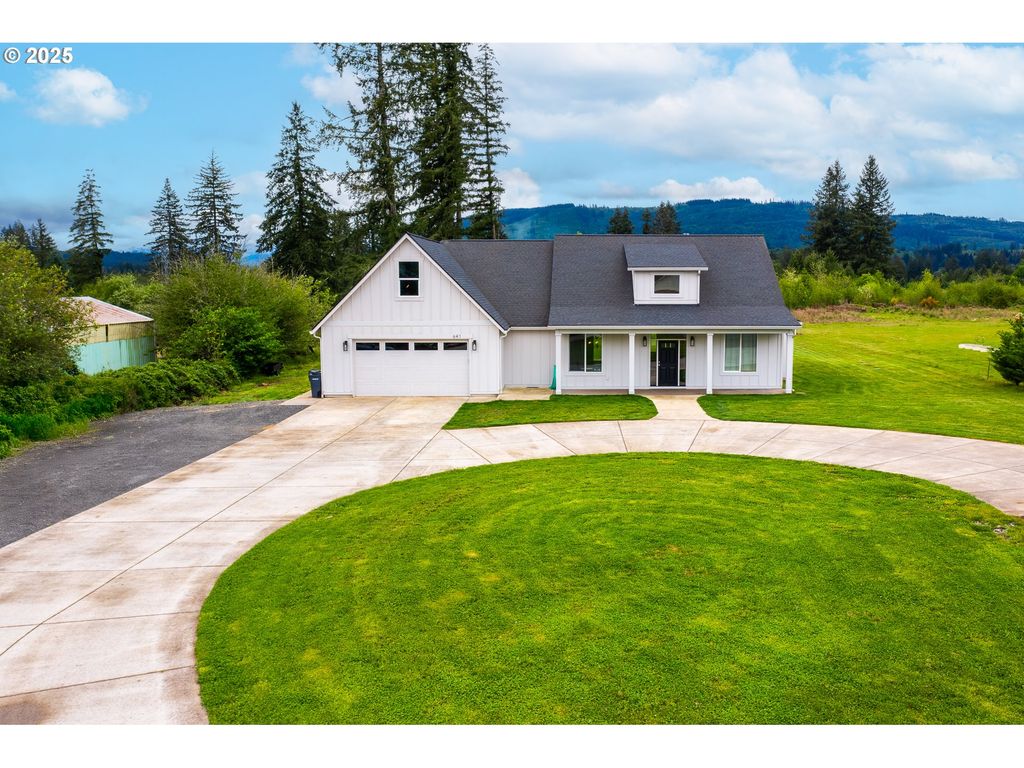 641 E Jones St, Yacolt, WA 98675