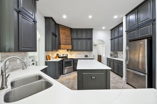 1136 Farmhouse Rd, Lascassas, TN 37085