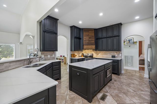 1136 Farmhouse Rd, Lascassas, TN 37085