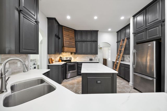 1136 Farmhouse Rd, Lascassas, TN 37085