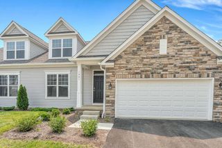 1661 Bookfield Lane, Grove City, OH 43123