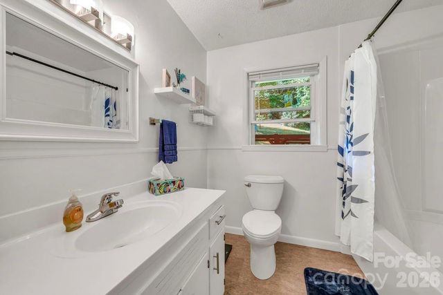 644 Valley Road, Spruce Pine, NC 28777