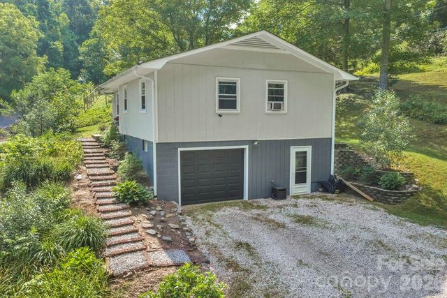 644 Valley Road, Spruce Pine, NC 28777