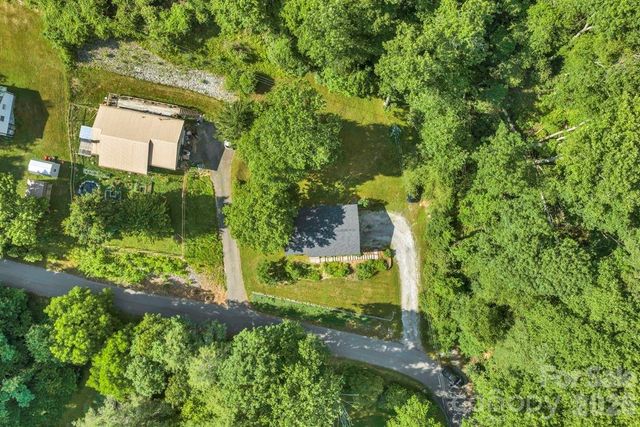 644 Valley Road, Spruce Pine, NC 28777