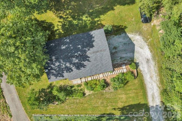 644 Valley Road, Spruce Pine, NC 28777