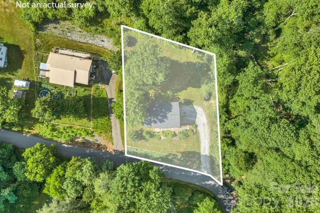 644 Valley Road, Spruce Pine, NC 28777