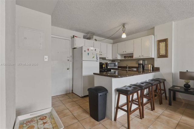 3000 N Ocean Boulevard 303, Fort Lauderdale, FL 33308