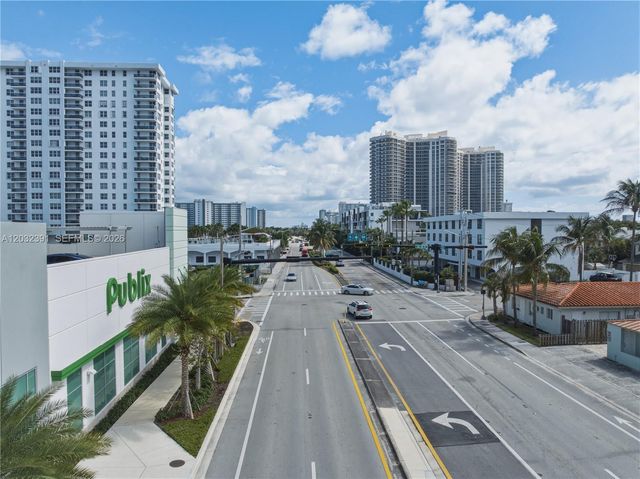 3000 N Ocean Boulevard 303, Fort Lauderdale, FL 33308