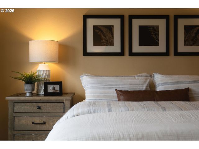 8011 N FOSS Ave, Portland, OR 97203