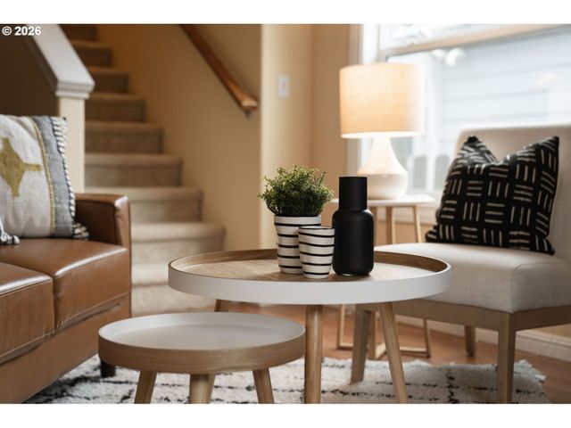 8011 N FOSS Ave, Portland, OR 97203