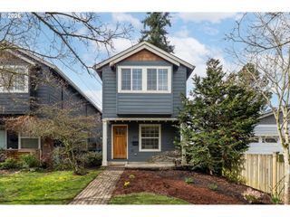 8011 N FOSS Ave, Portland, OR 97203