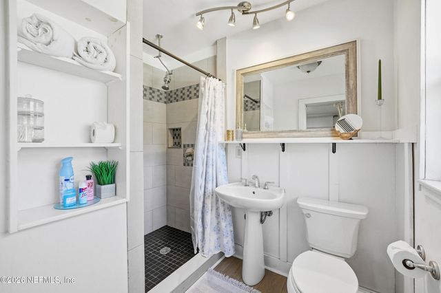 6014 WATEREDGE Lane, Jacksonville, FL 32211