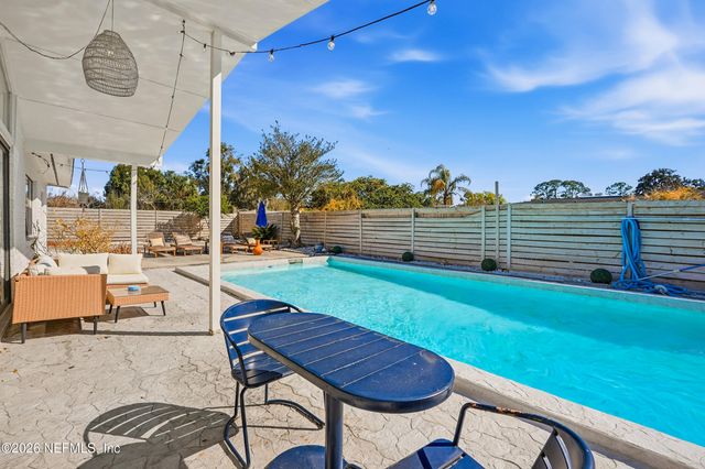 6014 WATEREDGE Lane, Jacksonville, FL 32211