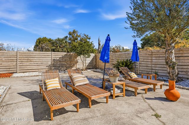 6014 WATEREDGE Lane, Jacksonville, FL 32211