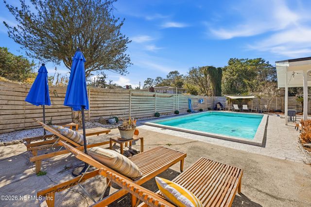 6014 WATEREDGE Lane, Jacksonville, FL 32211