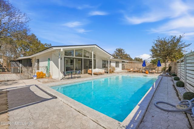 6014 WATEREDGE Lane, Jacksonville, FL 32211