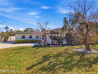 6014 WATEREDGE Lane, Jacksonville, FL 32211