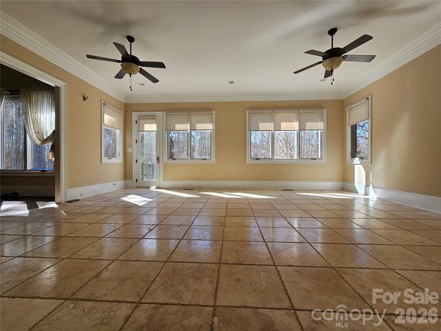 9222 Woodhall Lake Drive, Waxhaw, NC 28173