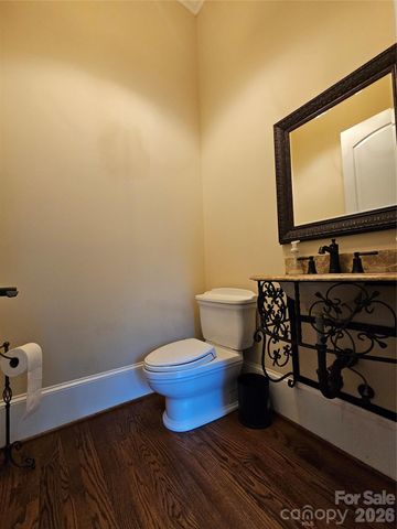 9222 Woodhall Lake Drive, Waxhaw, NC 28173