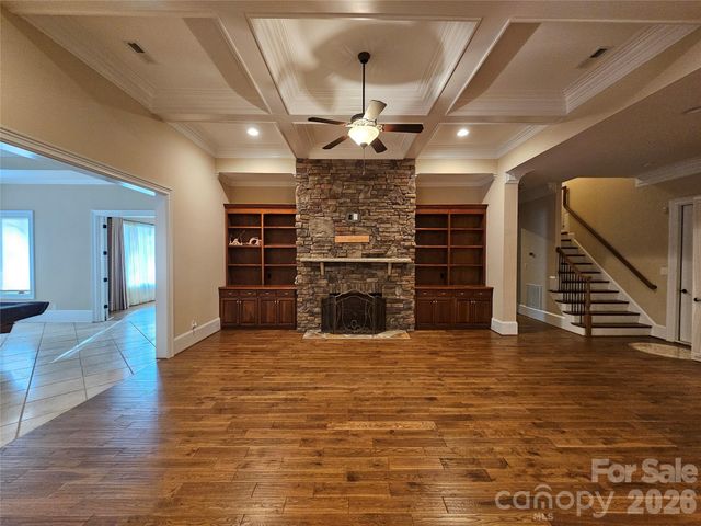 9222 Woodhall Lake Drive, Waxhaw, NC 28173