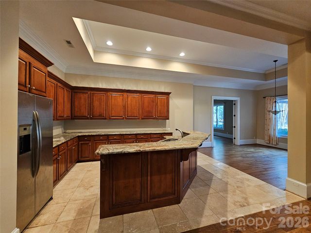9222 Woodhall Lake Drive, Waxhaw, NC 28173