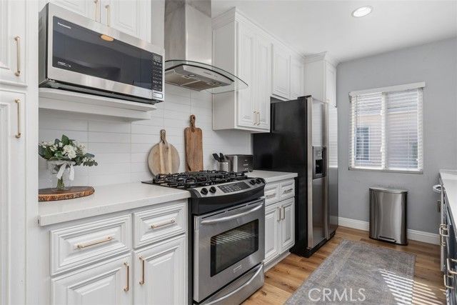 2401 Roswell Avenue, Long Beach, CA 90815