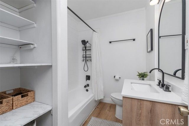 2401 Roswell Avenue, Long Beach, CA 90815