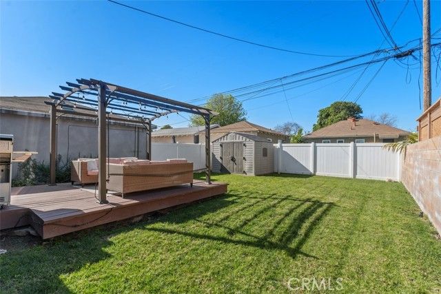 2401 Roswell Avenue, Long Beach, CA 90815