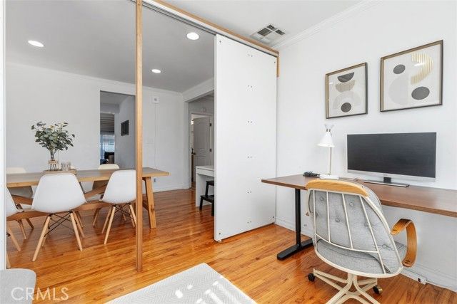 2401 Roswell Avenue, Long Beach, CA 90815