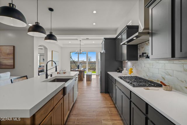 513 Basketflower Drive, Horizon City, TX 79928