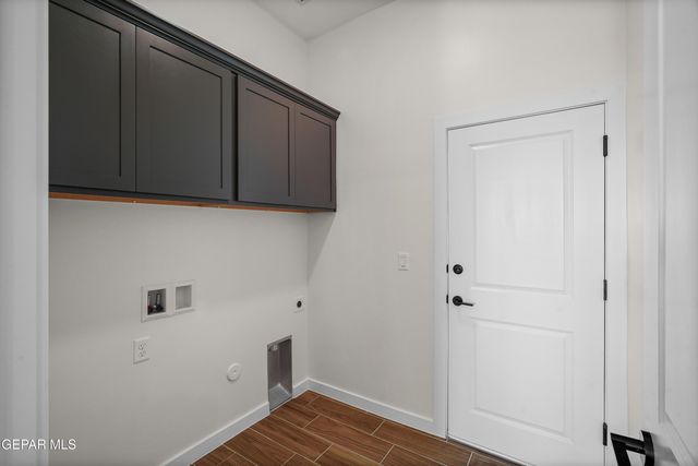 513 Basketflower Drive, Horizon City, TX 79928