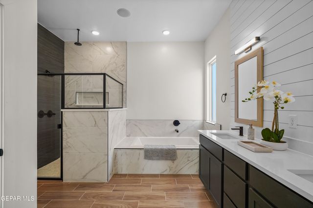 513 Basketflower Drive, Horizon City, TX 79928