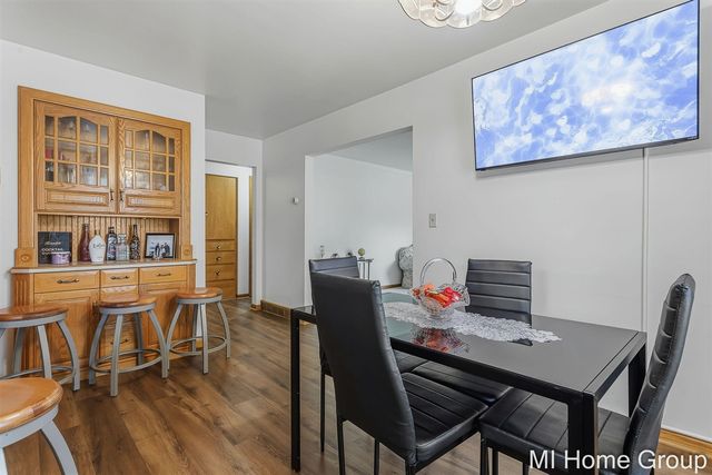 311 W 32nd Street, Holland, MI 49423